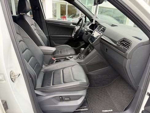 Used 2021 Volkswagen Tiguan SEL Premium R-Line AWD/4WD image 23