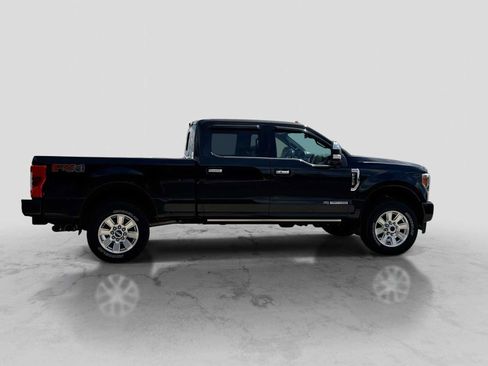 Used 2017 Ford F250 Platinum w/ Platinum Ultimate Package AWD/4WD image 7