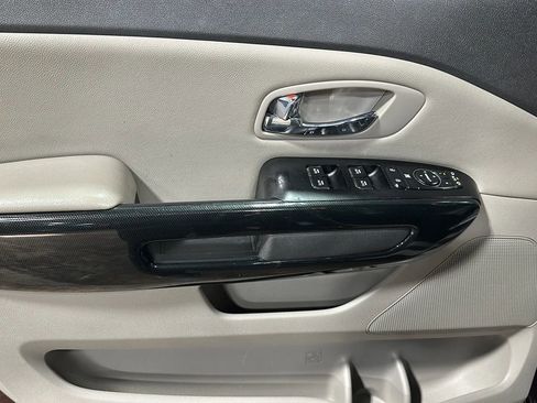 Used 2018 Kia Sedona EX image 10