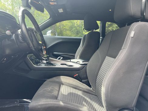 Used 2020 Dodge Challenger SXT w/ Blacktop Package RWD image 9