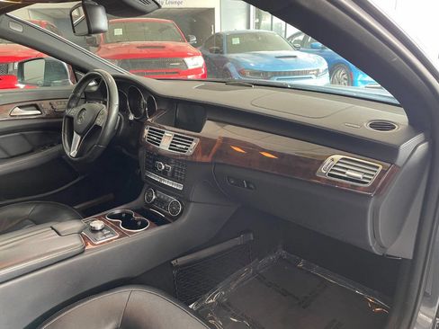 Used 2014 Mercedes-Benz CLS 550 4MATIC image 30