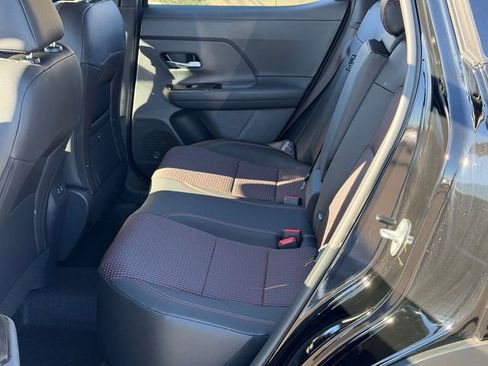 New 2026 Nissan Kicks SR w/ Cold Weather Package FWD image 21
