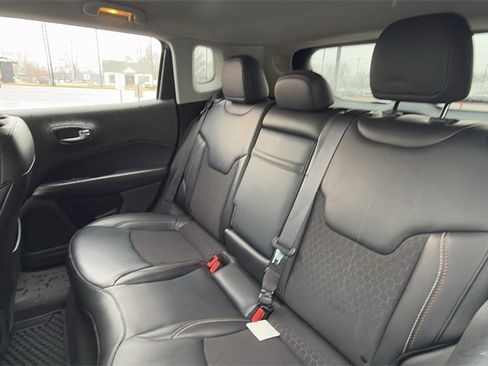 Used 2019 Jeep Compass Latitude w/ Cold Weather Group image 23