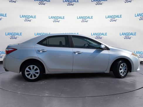 Used 2016 Toyota Corolla S image 3