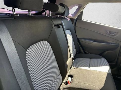 Used 2023 Hyundai Kona SE w/ Cargo Package image 28