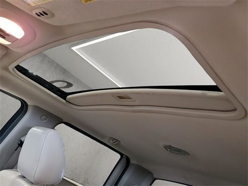 Used 2004 Ford F150 Lariat image 10