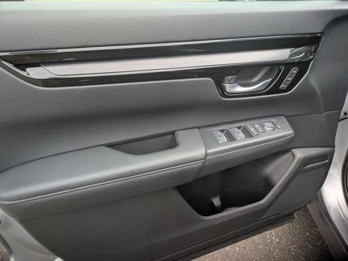 Used 2023 Honda CR-V EX-L image 17