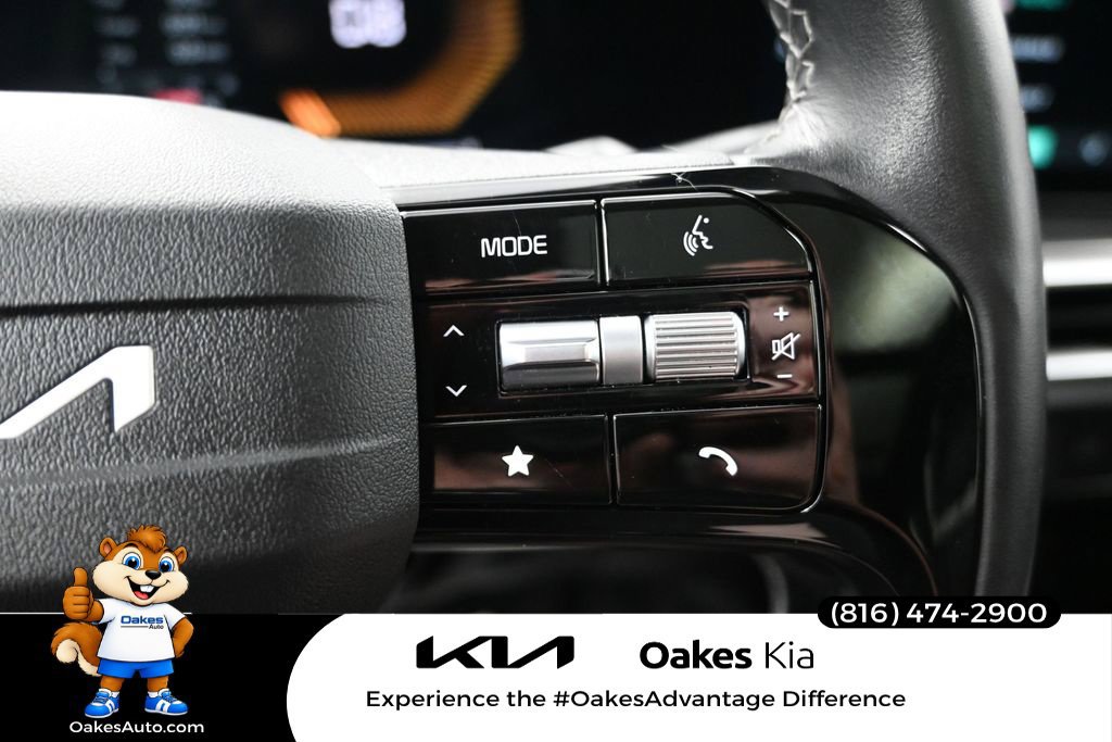 Certified 2026 Kia Sorento S w/ S Panoramic Sunroof Package FWD image 25