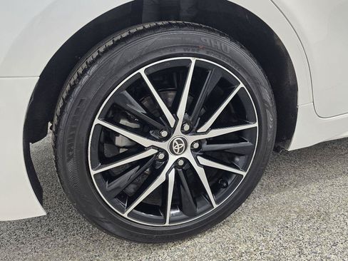 Used 2021 Toyota Camry SE FWD image 35
