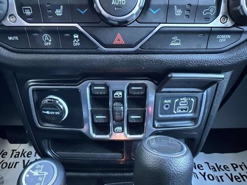 Used 2024 Jeep Wrangler Unlimited Sport AWD/4WD image 72