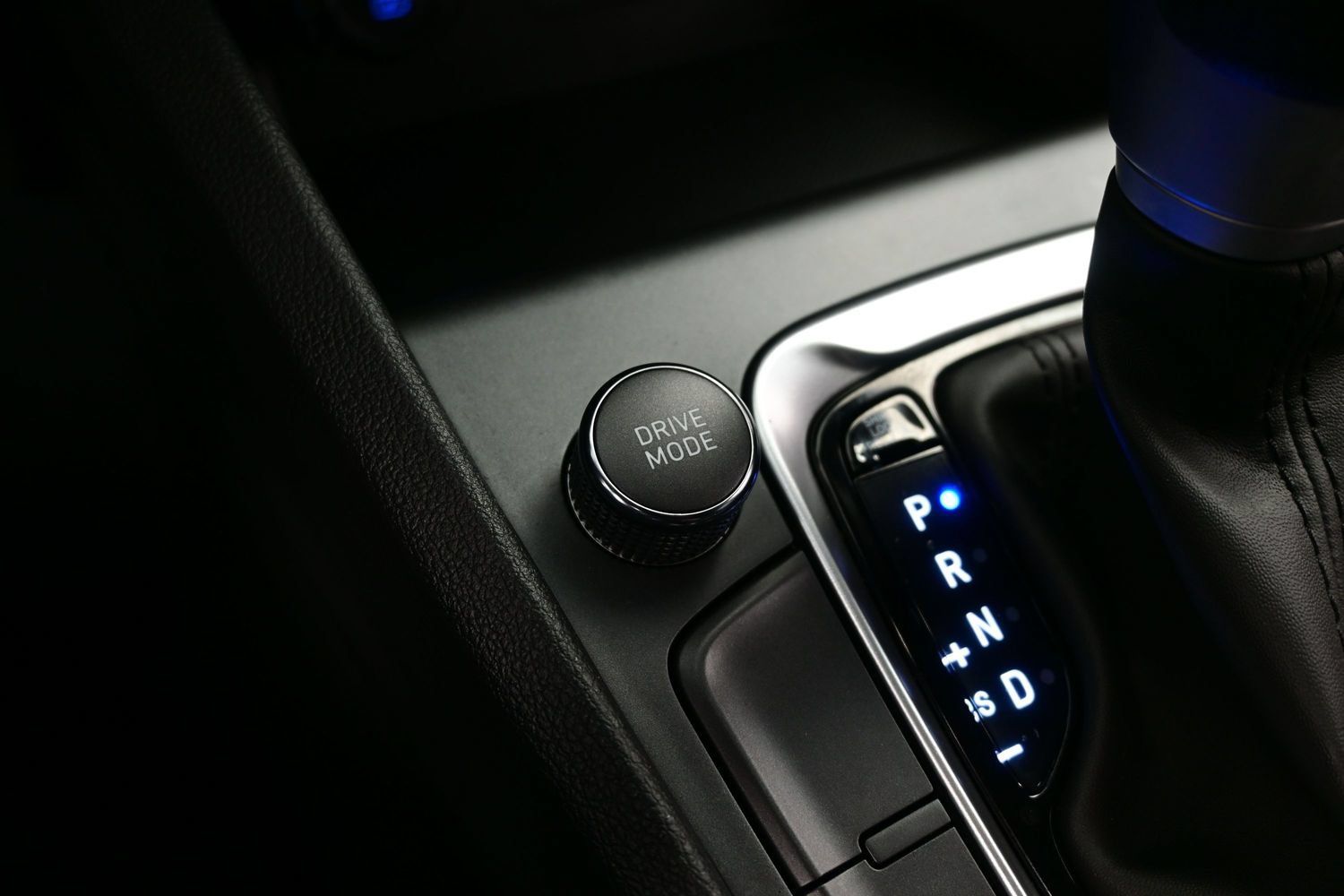 Certified 2023 Hyundai Kona SEL AWD/4WD image 21