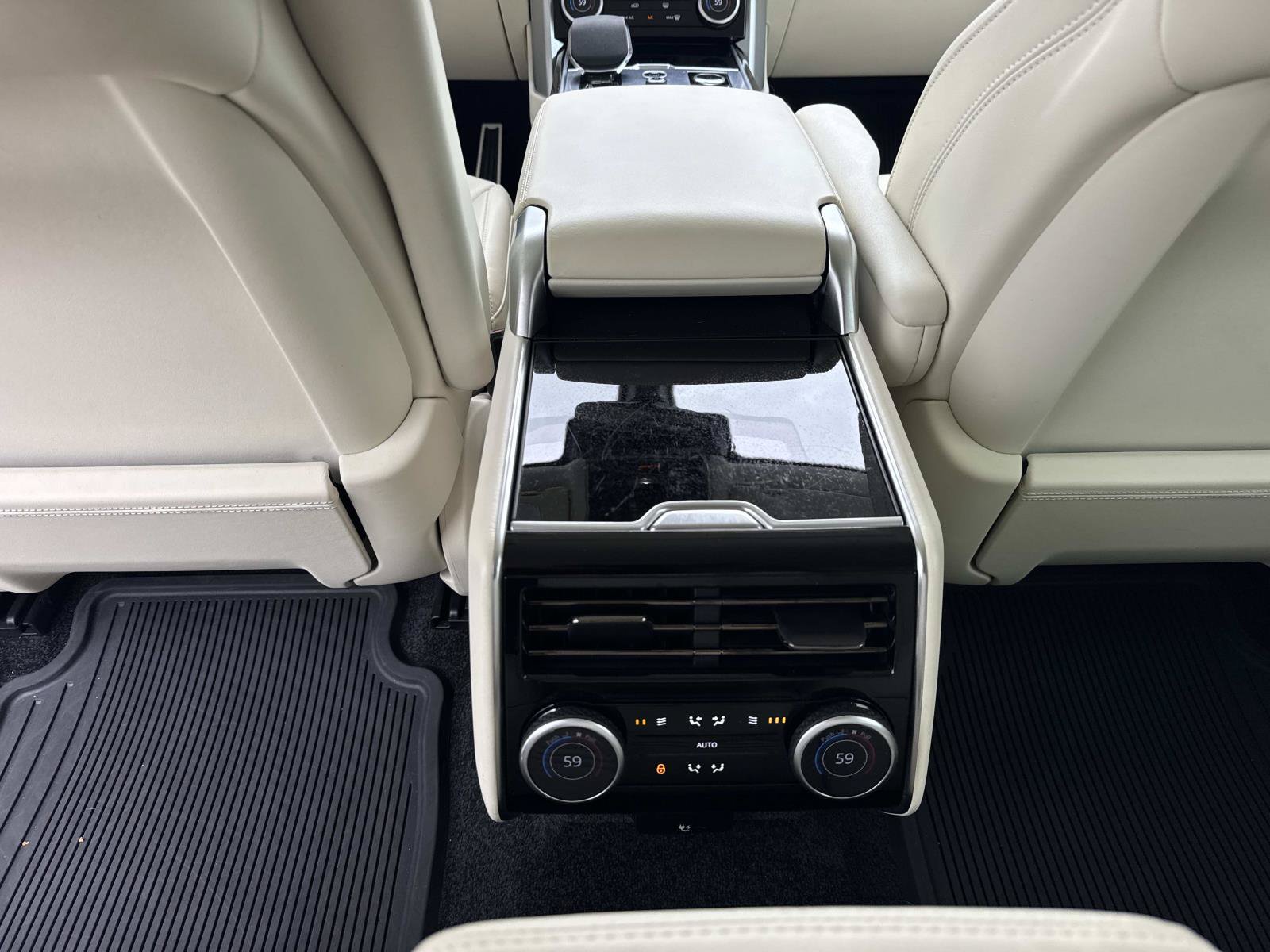 Used 2023 Land Rover Range Rover Long Wheelbase Autobiography AWD/4WD image 17