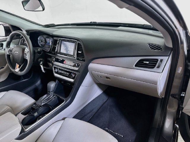 Used 2019 Hyundai Sonata ECO FWD image 10