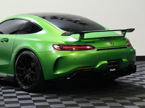Used 2018 Mercedes-Benz AMG GT R image 15