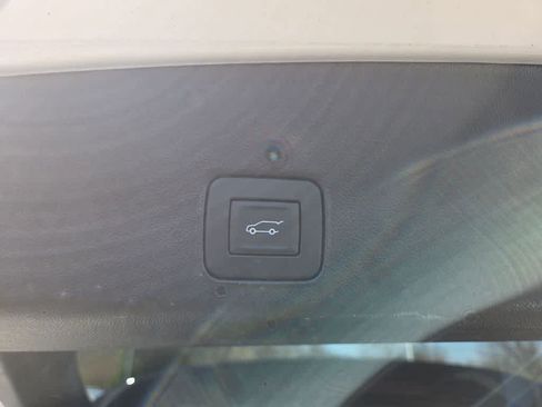 Used 2023 Chevrolet TrailBlazer RS w/ Sun and Liftgate Package image 14