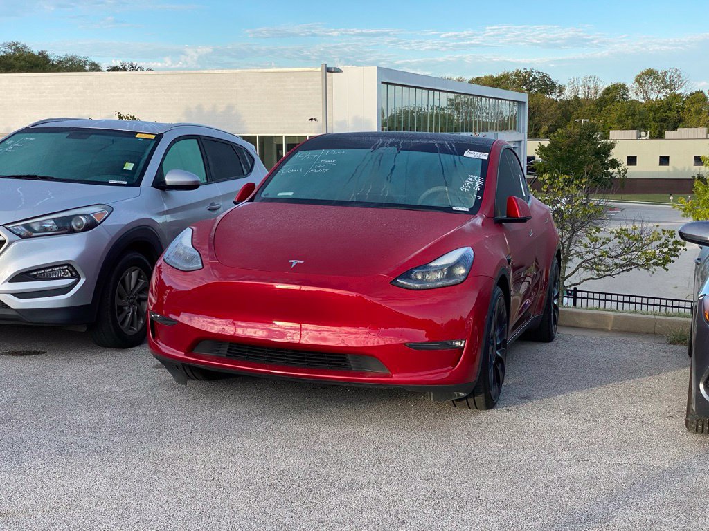 Used 2022 Tesla Model Y Performance AWD/4WD image 3