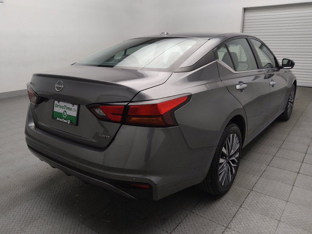 Used 2025 Nissan Altima 2.5 SV AWD/4WD image 9