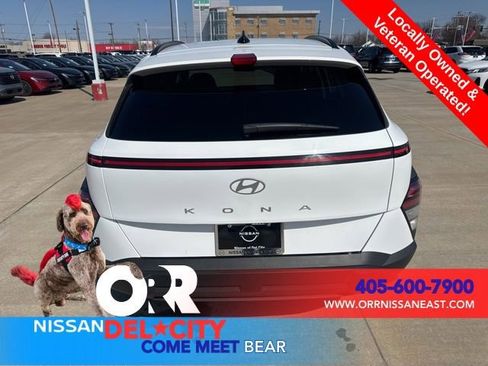 Used 2025 Hyundai Kona SEL FWD image 4