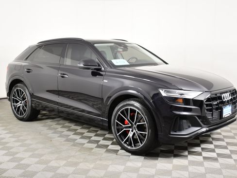 Used 2020 Audi Q8 Premium Plus w/ Premium Plus Package AWD/4WD image 4