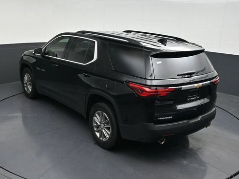 Used 2023 Chevrolet Traverse LT FWD image 15