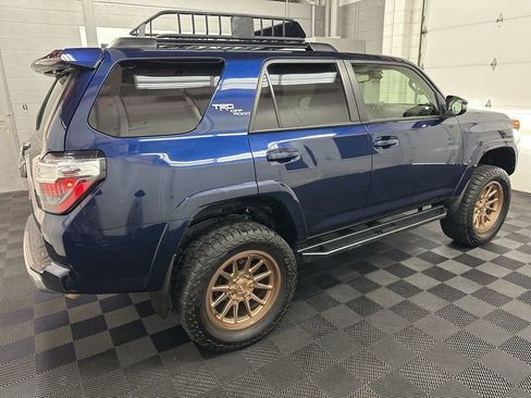 Used 2023 Toyota 4Runner TRD Off-Road Premium w/ Moonroof Package AWD/4WD image 11
