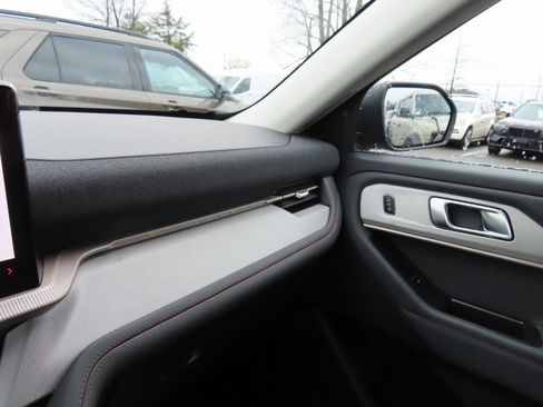 New 2026 Ford Explorer Active image 11