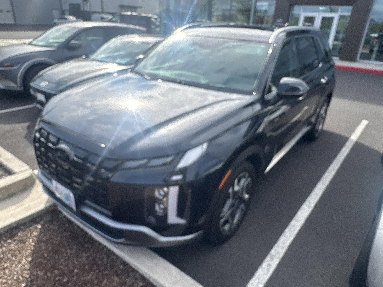 Used 2023 Hyundai Palisade Limited AWD/4WD image 6