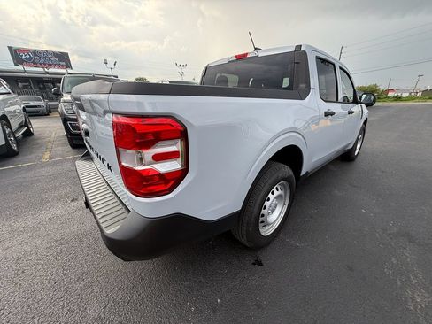 Used 2025 Ford Maverick XL FWD image 3
