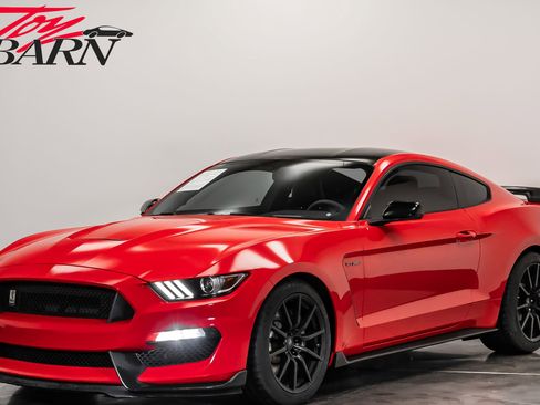 Used 2016 Ford Mustang Shelby GT350 w/ Technology Package image 1