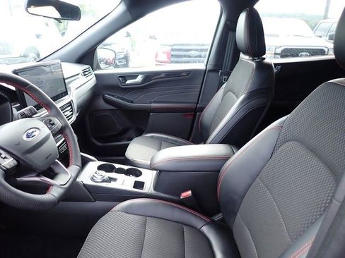 Certified 2023 Ford Escape ST-Line Select w/ Tech Pack #2 image 16