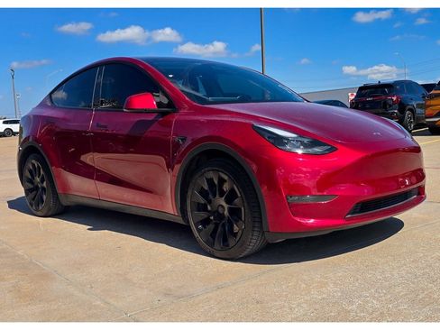 Used 2024 Tesla Model Y Long Range AWD/4WD image 1