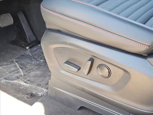 New 2025 Ford Explorer ST-Line image 4