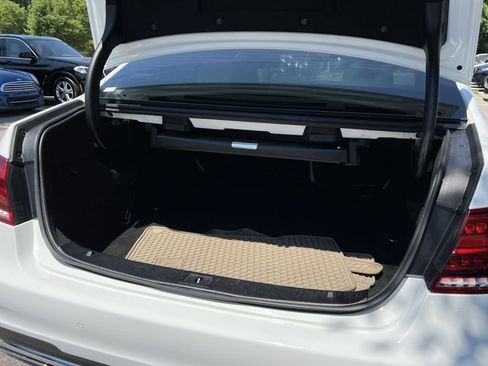 Used 2016 Mercedes-Benz E 350 Sedan image 28