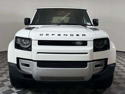 Used 2024 Land Rover Defender 110 S image 11