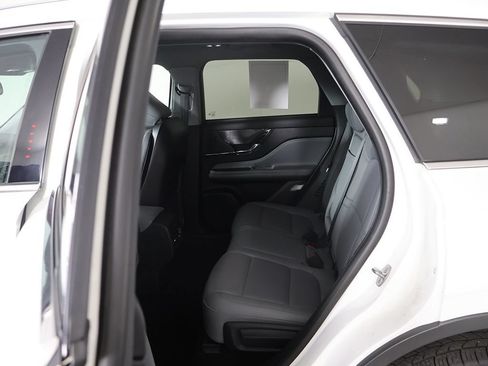 Used 2022 Lincoln Corsair AWD w/ Equipment Group 101A image 31