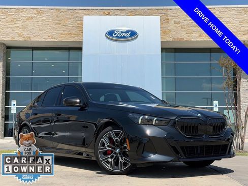 Used 2025 BMW 530i w/ M Sport Package RWD image 1