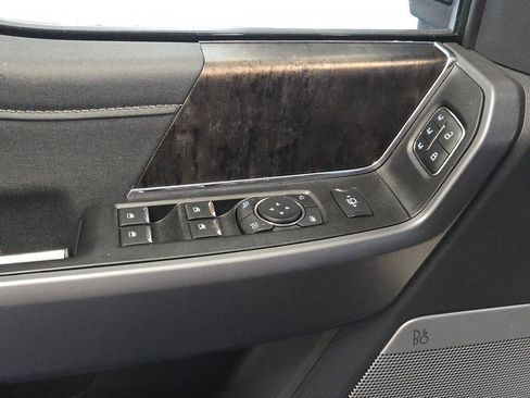 Used 2024 Ford F350 Lariat w/ Lariat Ultimate Package image 10