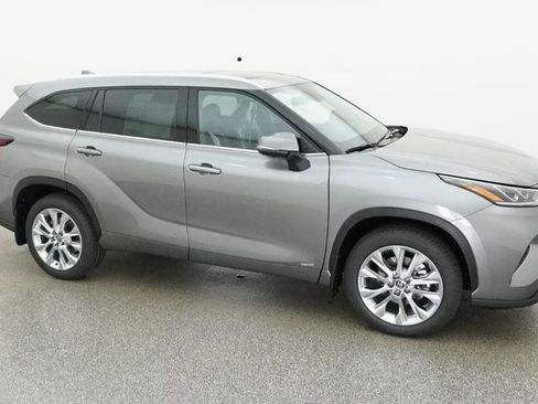 New 2026 Toyota Highlander Limited AWD/4WD image 15
