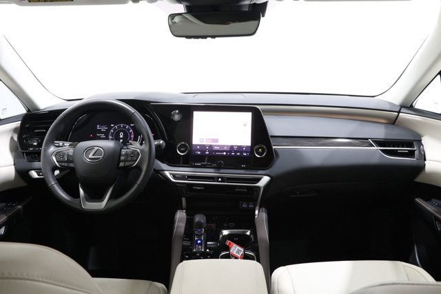 Used 2024 Lexus RX 350 FWD w/ Technology Package image 12