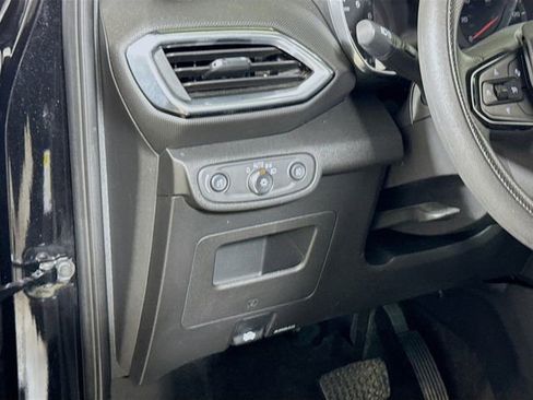 Used 2023 Chevrolet TrailBlazer LT w/ Convenience Package image 8