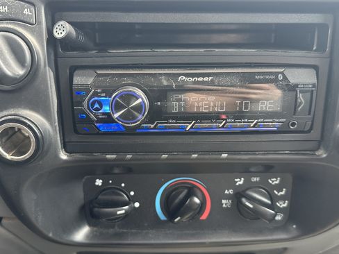 Used 2011 Ford Ranger XL AWD/4WD image 24