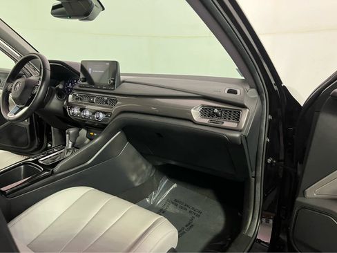 Used 2024 Acura Integra image 27