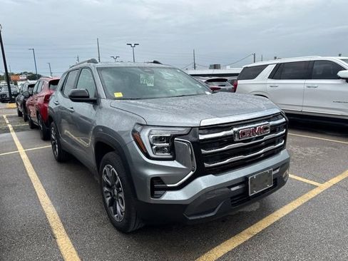 Used 2025 GMC Terrain Elevation w/ Elevation Premium Package AWD/4WD image 5