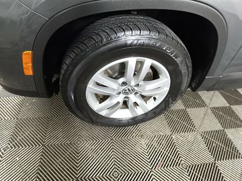 Used 2016 Volkswagen Tiguan S AWD/4WD image 11