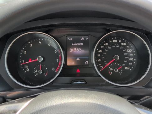 Used 2021 Volkswagen Tiguan S image 36