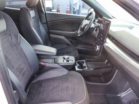 Used 2022 Ford Mustang Mach-E GT AWD/4WD image 21