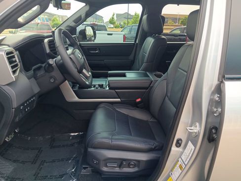 Used 2026 Toyota Tundra Platinum w/ TRD Off-Road Package AWD/4WD image 9