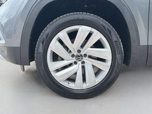 Used 2020 Volkswagen Atlas Cross Sport SE w/ Panoramic Sunroof Package FWD image 39