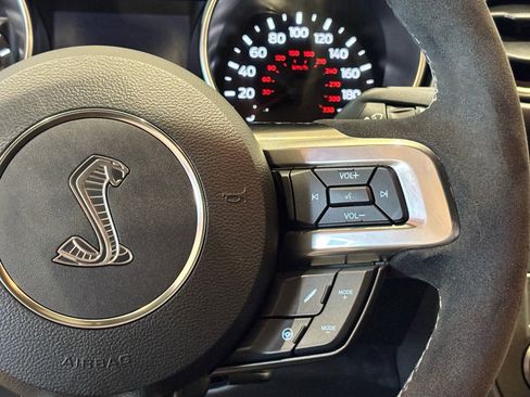 Used 2017 Ford Mustang Shelby GT350 image 22