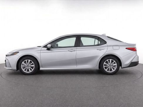 Used 2025 Toyota Camry LE FWD image 6
